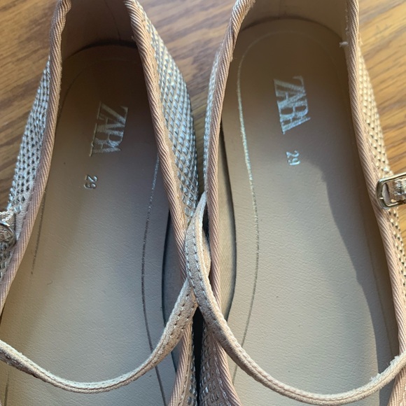 NWT ZARA Kid Shoes Flats Pink Size 12 Girls Casual Fall Summer Footwear - Picture 2 of 4